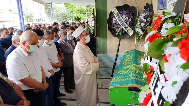 Son dakika yerel: Patlıcan Vadisi öksüz kaldı, Turgut Karaefe hayatını kaybetti Son dakika yerel: Patlıcan Vadisi öksüz kaldı, Turgut Karaefe hayatını kaybetti