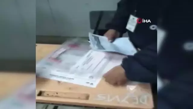 Peru'da devlet başkanlığı ön seçim sonuçları açıklandıSosyalist aday Pedro Castillo yüzde 50,204 oy ile yüzde 49.796 oy alan rakibi Fujimori'nin... Peru'da devlet başkanlığı ön seçim sonuçları açıklandıSosyalist aday Pedro Castillo yüzde 50,204 oy ile yüzde 49.796 oy alan rakibi Fujimori'nin...