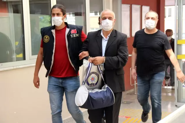 PKK/KCK'nın cezaevi yapılanması şüphelisi 7 kişi adliyeye sevk edildi PKK/KCK'nın cezaevi yapılanması şüphelisi 7 kişi adliyeye sevk edildi