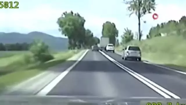 Polonya'da nefes kesen polis kovalamacası filmleri aratmadı Polonya'da nefes kesen polis kovalamacası filmleri aratmadı