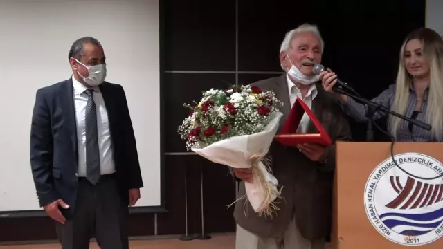 Rize'de okullar arası 'Atma Türkü Yarışması' düzenlendi Rize'de okullar arası 'Atma Türkü Yarışması' düzenlendi