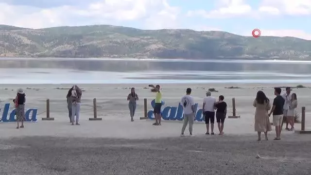 Salda Gölü ziyaretçileri ile buluşmaya başladı Salda Gölü ziyaretçileri ile buluşmaya başladı