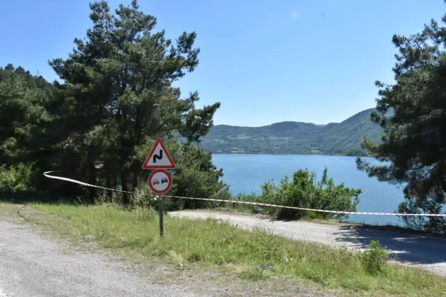 Samsun'da 3 kişinin öldüğü arkadaş kavgasına ilişkin bir kişi tutuklandı Samsun'da 3 kişinin öldüğü arkadaş kavgasına ilişkin bir kişi tutuklandı