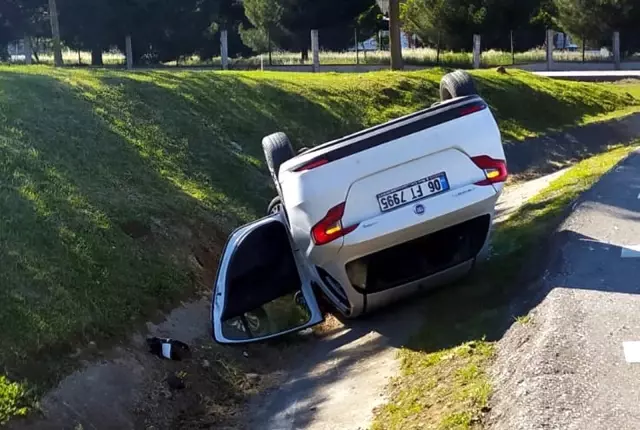 Samsun'da otomobil takla attı: 1 yaralı Samsun'da otomobil takla attı: 1 yaralı