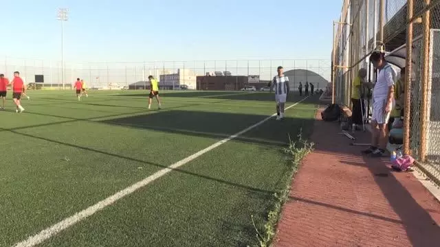 ŞANLIURFA - Ampute futbolcu, protez bacak hayaline kavuştu ŞANLIURFA - Ampute futbolcu, protez bacak hayaline kavuştu