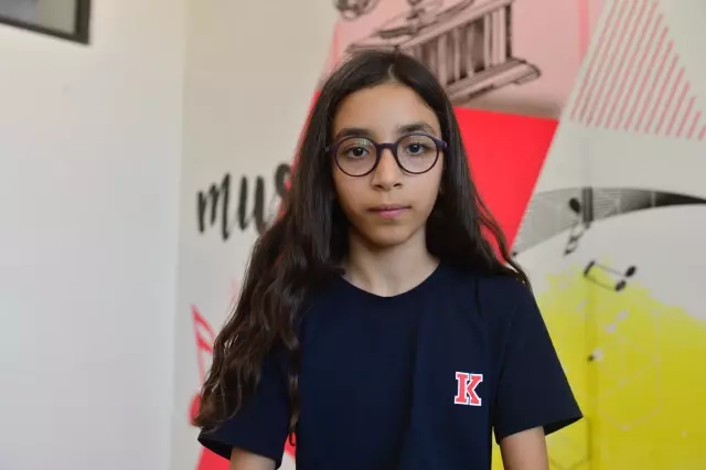 Şanlıurfa'da 11 yaşındaki Defne Ekmekçi uluslararası piyano yarışmasında birinci oldu Şanlıurfa'da 11 yaşındaki Defne Ekmekçi uluslararası piyano yarışmasında birinci oldu
