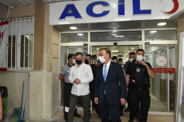 Şanlıurfa'da polislere ateş açıldı: 2 yaralı (2) Şanlıurfa'da polislere ateş açıldı: 2 yaralı (2)