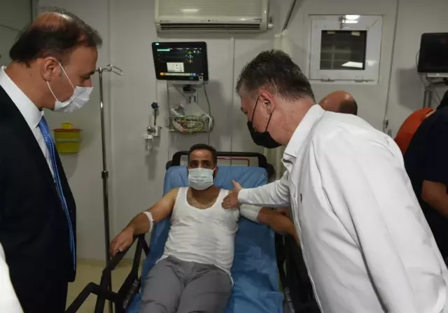 Son dakika gündem: Şanlıurfa'da polislere ateş açılmasıyla ilgili 3 şüpheli gözaltına alındı Son dakika gündem: Şanlıurfa'da polislere ateş açılmasıyla ilgili 3 şüpheli gözaltına alındı