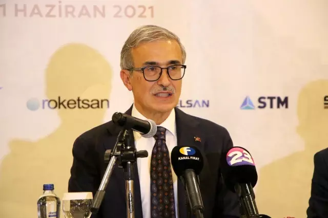 Savunma Sanayi Başkanı Demir: 'Bugün savunma sanayi ciromuz 10 milyar dolarları aştı' Savunma Sanayi Başkanı Demir: 'Bugün savunma sanayi ciromuz 10 milyar dolarları aştı'