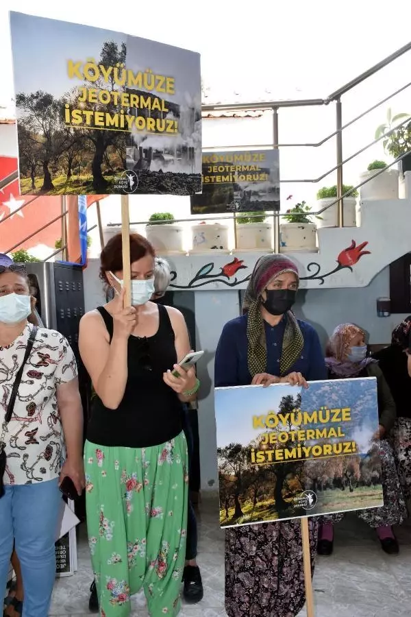 SEFERİHİSAR'DA KÖYLÜLERDEN JES EYLEMİ SEFERİHİSAR'DA KÖYLÜLERDEN JES EYLEMİ
