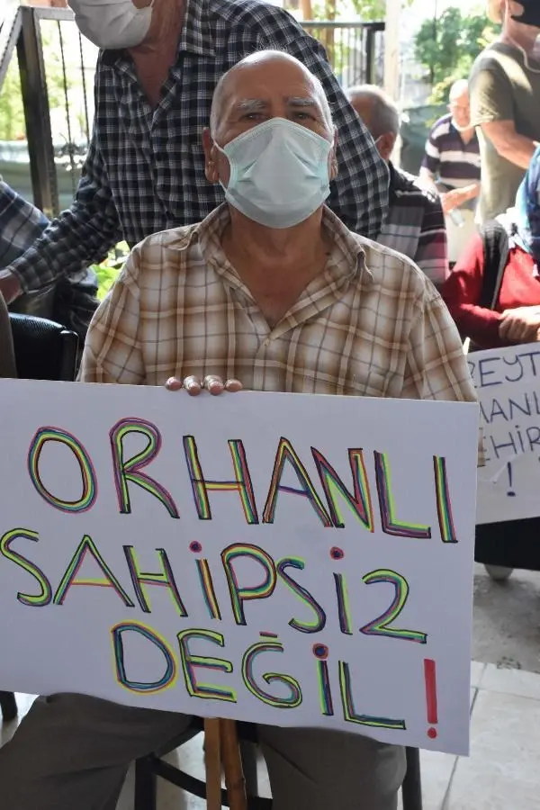 SEFERİHİSAR'DA KÖYLÜLERDEN JES EYLEMİ SEFERİHİSAR'DA KÖYLÜLERDEN JES EYLEMİ