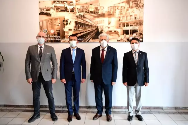 Serhat Oğuz Yaşar, Yıldırım'a projeleri anlattı Serhat Oğuz Yaşar, Yıldırım'a projeleri anlattı
