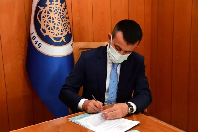 Serhat Oğuz Yaşar, Yıldırım'a projeleri anlattı Serhat Oğuz Yaşar, Yıldırım'a projeleri anlattı