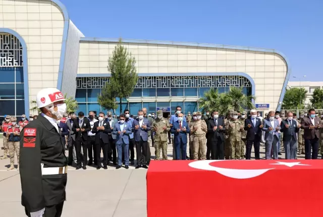 Şehit Piyade Er Rıdvan Sağdıç İçin Tören Düzenlendi Şehit Piyade Er Rıdvan Sağdıç İçin Tören Düzenlendi