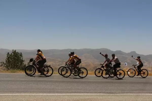 ŞIRNAK'TA 'ŞEHRİ-NUH BİSİKLET FESTİVALİ' BAŞLADI ŞIRNAK'TA 'ŞEHRİ-NUH BİSİKLET FESTİVALİ' BAŞLADI