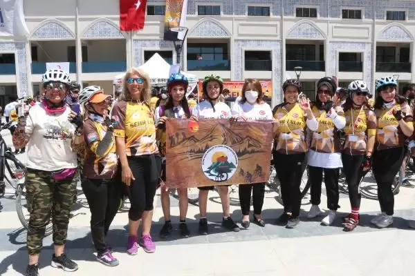 ŞIRNAK'TA 'ŞEHRİ-NUH BİSİKLET FESTİVALİ' BAŞLADI ŞIRNAK'TA 'ŞEHRİ-NUH BİSİKLET FESTİVALİ' BAŞLADI