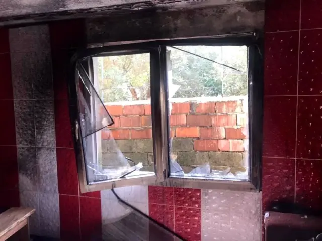 Söke'deki yangında ev kül oldu Söke'deki yangında ev kül oldu