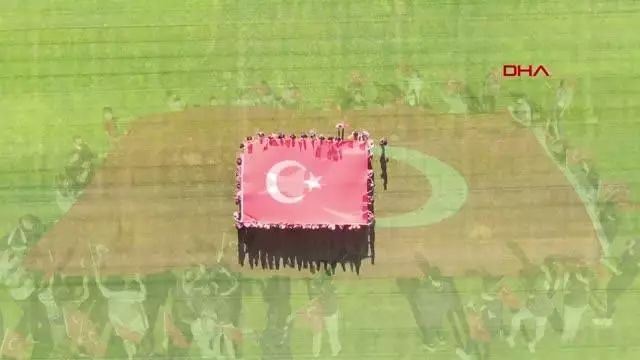 SPOR Milli sporculardan, Şenol Güneş ve öğrencilerine marşlı bayraklı destek SPOR Milli sporculardan, Şenol Güneş ve öğrencilerine marşlı bayraklı destek