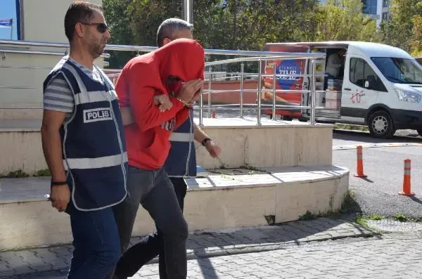 Stüdyoda kadınlar soyunurken gizli çekim yapan fotoğrafçıya 6 yıl hapis Stüdyoda kadınlar soyunurken gizli çekim yapan fotoğrafçıya 6 yıl hapis