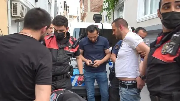 BURSA ŞÜPHELİLER 15 KİLOMETRELİK KOVALAMACAYLA YAKALANDI; MAHALLELİ POLİSİ ALKIŞLADI BURSA ŞÜPHELİLER 15 KİLOMETRELİK KOVALAMACAYLA YAKALANDI; MAHALLELİ POLİSİ ALKIŞLADI