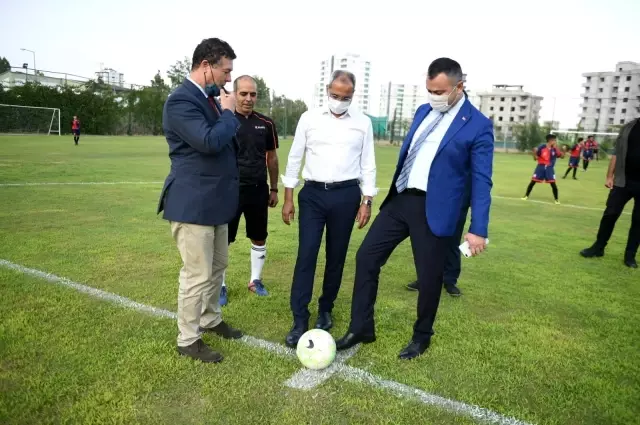 Suriyeli ve Türk çocukların dostluk maçı Suriyeli ve Türk çocukların dostluk maçı