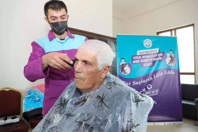 Talas Belediyesi'nin kırsaldaki 'mobil kuaför' uygulaması vatandaşlardan ilgi görüyor Talas Belediyesi'nin kırsaldaki 'mobil kuaför' uygulaması vatandaşlardan ilgi görüyor