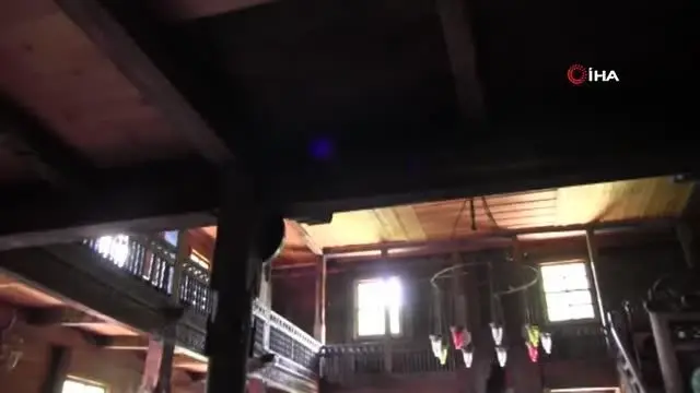 Tarihi ahşap cami minaresine 171 yıl sonra kavuştu Tarihi ahşap cami minaresine 171 yıl sonra kavuştu