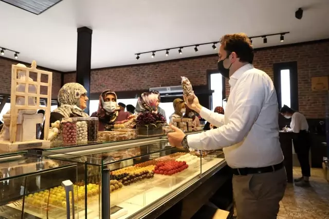 Tatilcilerin Ordu'daki uğrak noktası: 'Çikolata Kafe' Tatilcilerin Ordu'daki uğrak noktası: 'Çikolata Kafe'