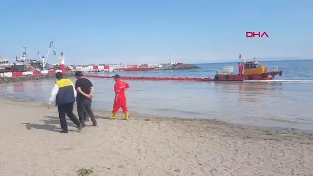TEKİRDAĞ SAHİLLERİNDE 'MÜSİLAJ' TEMİZLİĞİ SÜRÜYOR TEKİRDAĞ SAHİLLERİNDE 'MÜSİLAJ' TEMİZLİĞİ SÜRÜYOR