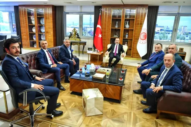 Trabzon Dernekleri Federasyonu'ndan Ankara ziyareti Trabzon Dernekleri Federasyonu'ndan Ankara ziyareti
