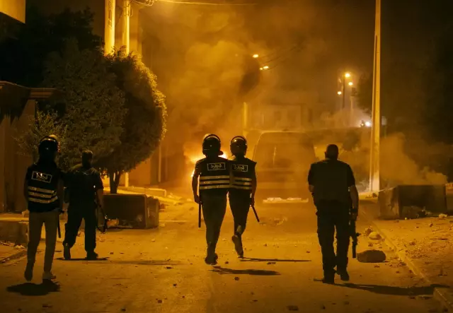 Son dakika haberleri | Tunus'ta bir gencin gözaltına alındıktan sonra hayatını kaybetmesi protesto edildi Son dakika haberleri | Tunus'ta bir gencin gözaltına alındıktan sonra hayatını kaybetmesi protesto edildi