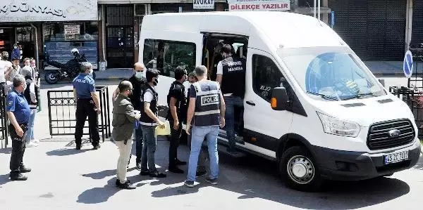 TURGUTLU'DA UYUŞTURUCU ÇETESİ ÇÖKERTİLDİ 7 TUTUKLAMA TURGUTLU'DA UYUŞTURUCU ÇETESİ ÇÖKERTİLDİ 7 TUTUKLAMA