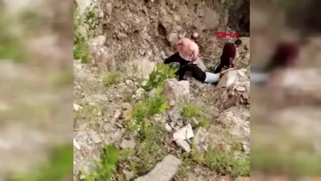 UÇURUMA YUVARLANINCA YARALANDI UÇURUMA YUVARLANINCA YARALANDI