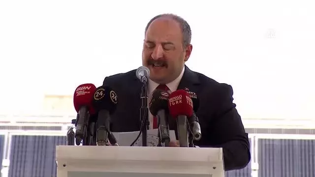 Varank: 'SCADA Merkezi, Karapınar Güneş Enerjisi Santrali'nin adeta beyni konumunda olacak' Varank: 'SCADA Merkezi, Karapınar Güneş Enerjisi Santrali'nin adeta beyni konumunda olacak'
