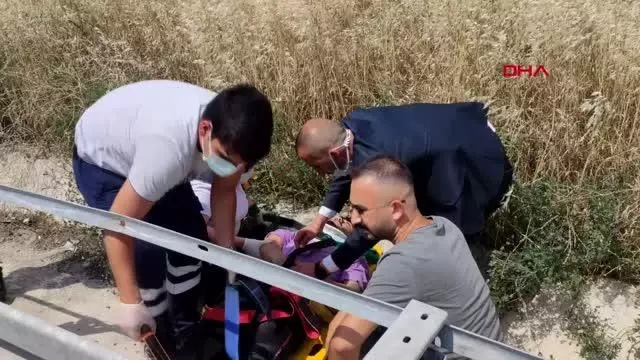 VİRAJI ALAMAYAN MOTOSİKLETİN SÜRÜCÜSÜ, YARALANDI VİRAJI ALAMAYAN MOTOSİKLETİN SÜRÜCÜSÜ, YARALANDI