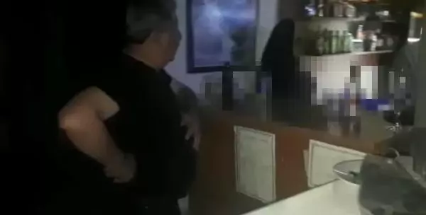 Yasağa rağmen açık eğlence mekanındaki 16 kişiye 55 bin lira ceza Yasağa rağmen açık eğlence mekanındaki 16 kişiye 55 bin lira ceza
