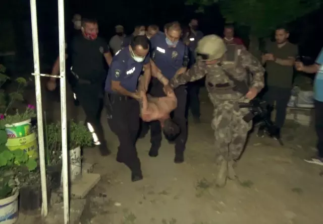 Bir garip olay! Yaşlı çifte dehşeti yaşatan gaspçı, hayalet kılığına girip keçi sütü istedi Bir garip olay! Yaşlı çifte dehşeti yaşatan gaspçı, hayalet kılığına girip keçi sütü istedi