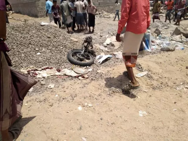 Yemen'de BAE destekli GGK güçlerine bombalı saldırı: 7 ölü, 27 yaralı Yemen'de BAE destekli GGK güçlerine bombalı saldırı: 7 ölü, 27 yaralı