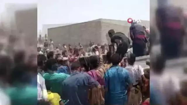Yemen'de BAE destekli GGK güçlerine bombalı saldırı: 7 ölü, 27 yaralı Yemen'de BAE destekli GGK güçlerine bombalı saldırı: 7 ölü, 27 yaralı