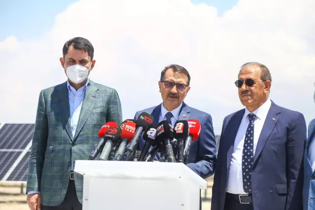 Kurum: 'Hedefimiz bütün binalarımızın enerji kimlik belgesi alabilecek standartlara kavuşturulmasıdır' Kurum: 'Hedefimiz bütün binalarımızın enerji kimlik belgesi alabilecek standartlara kavuşturulmasıdır'