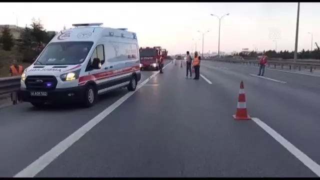 Yoldan çıkarak viyadükte askıda kalan tırın sürücüsü yaralandı Yoldan çıkarak viyadükte askıda kalan tırın sürücüsü yaralandı