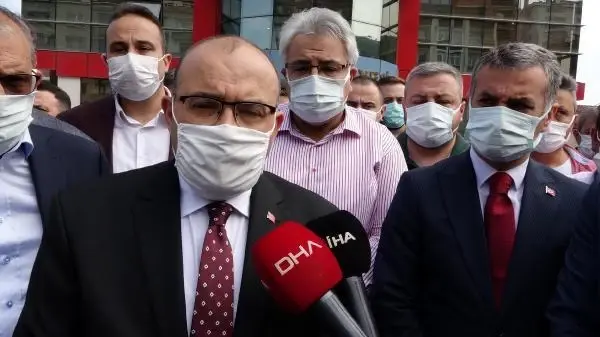 Son dakika haberi: Yomra Belediye Başkanı Bıyık'a silahlı saldırı (2) Son dakika haberi: Yomra Belediye Başkanı Bıyık'a silahlı saldırı (2)