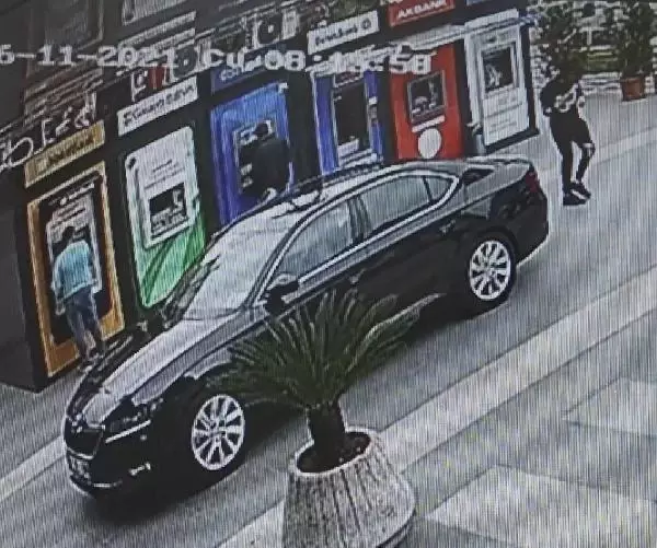 Son dakika haberi: Yomra Belediye Başkanı Bıyık'a silahlı saldırı (2) Son dakika haberi: Yomra Belediye Başkanı Bıyık'a silahlı saldırı (2)