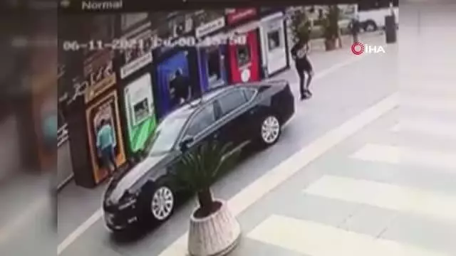 Son dakika haber: Yomra Belediye Başkanı Bıyık'a silahlı saldırıyı gerçekleştiren şahsın kimliği tespit edildi Son dakika haber: Yomra Belediye Başkanı Bıyık'a silahlı saldırıyı gerçekleştiren şahsın kimliği tespit edildi