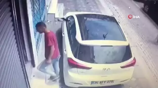 Zeytinburnu'ndaki soğukkanlı hırsız kamerada Zeytinburnu'ndaki soğukkanlı hırsız kamerada
