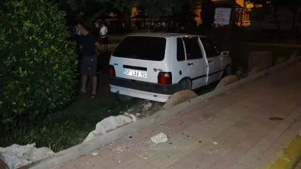 Otomobil ile motosiklet çarpıştı: 2 yaralı Otomobil ile motosiklet çarpıştı: 2 yaralı