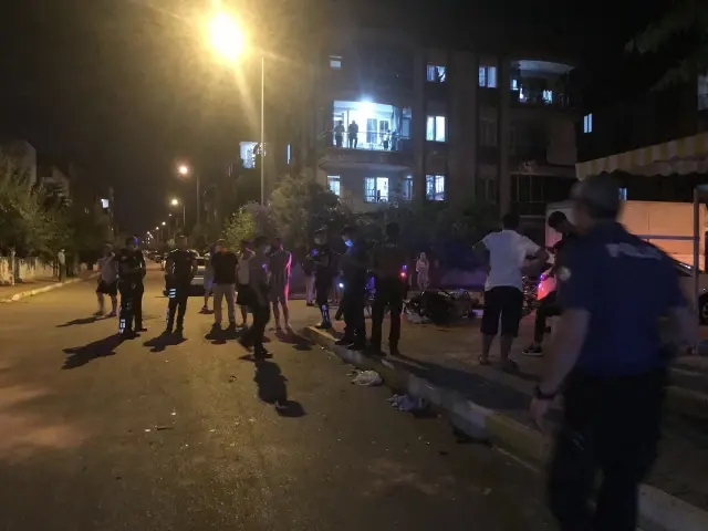 Otomobil ile motosiklet çarpıştı: 2 yaralı Otomobil ile motosiklet çarpıştı: 2 yaralı