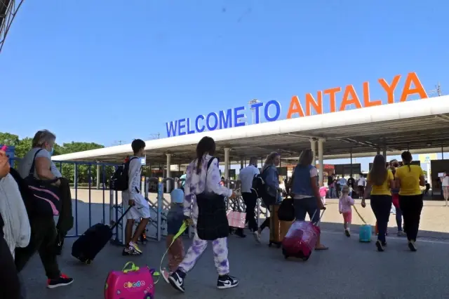 Antalya'nın gözü kulağı Almanya ve Rusya'da Antalya'nın gözü kulağı Almanya ve Rusya'da