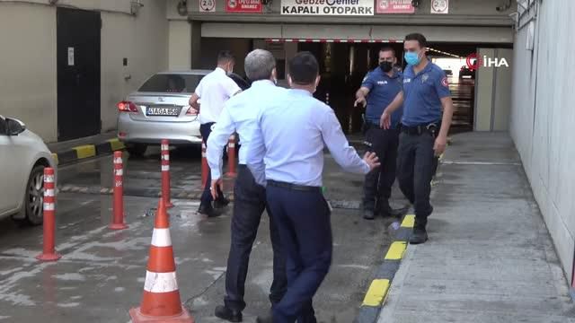 avm nin terasina cikan genc kiz asagi atladi 3 14197303 o