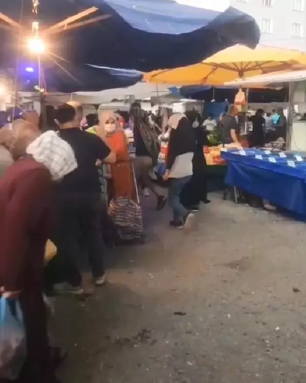 Bursa'da dolu yağışı hayatı olumsuz etkiledi Bursa'da dolu yağışı hayatı olumsuz etkiledi